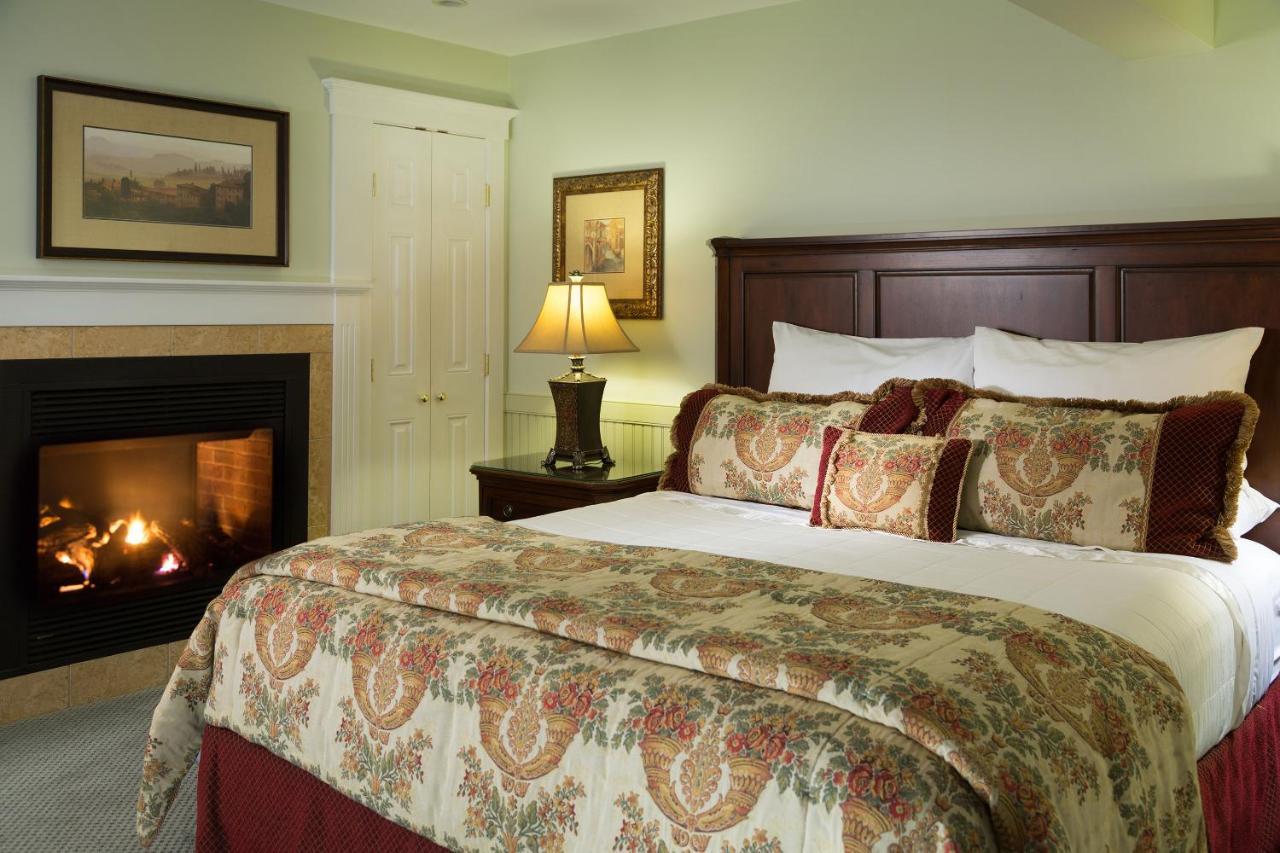 Grand Harbor Inn